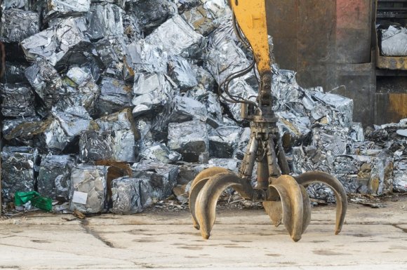 Recyclage des métaux industriels après utilisation Saint-Vincent-de-Reins 